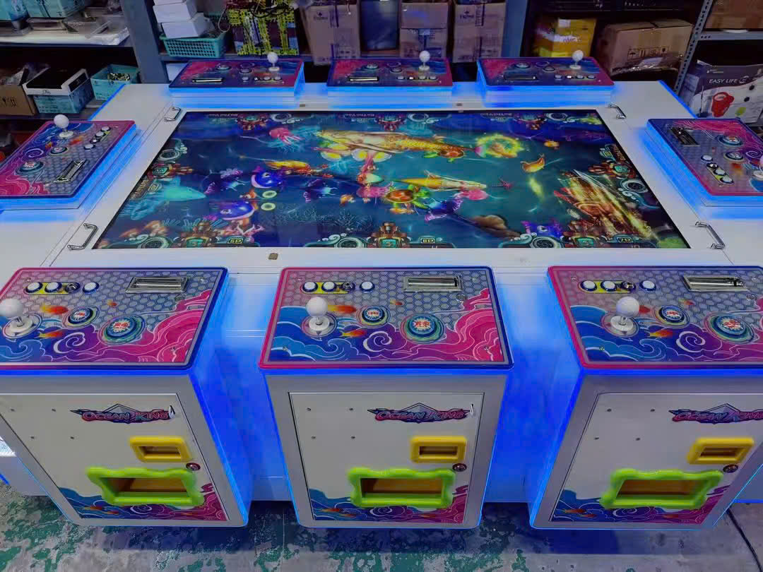 Mỗi vị trí người chơi trên máy bắn cá 8 tay cầm được trang bị bộ điều khiển riêng biệt, nhạy bén Mỗi vị trí người chơi trên máy bắn cá 8 tay cầm được trang bị bộ điều khiển riêng biệt, nhạy bén