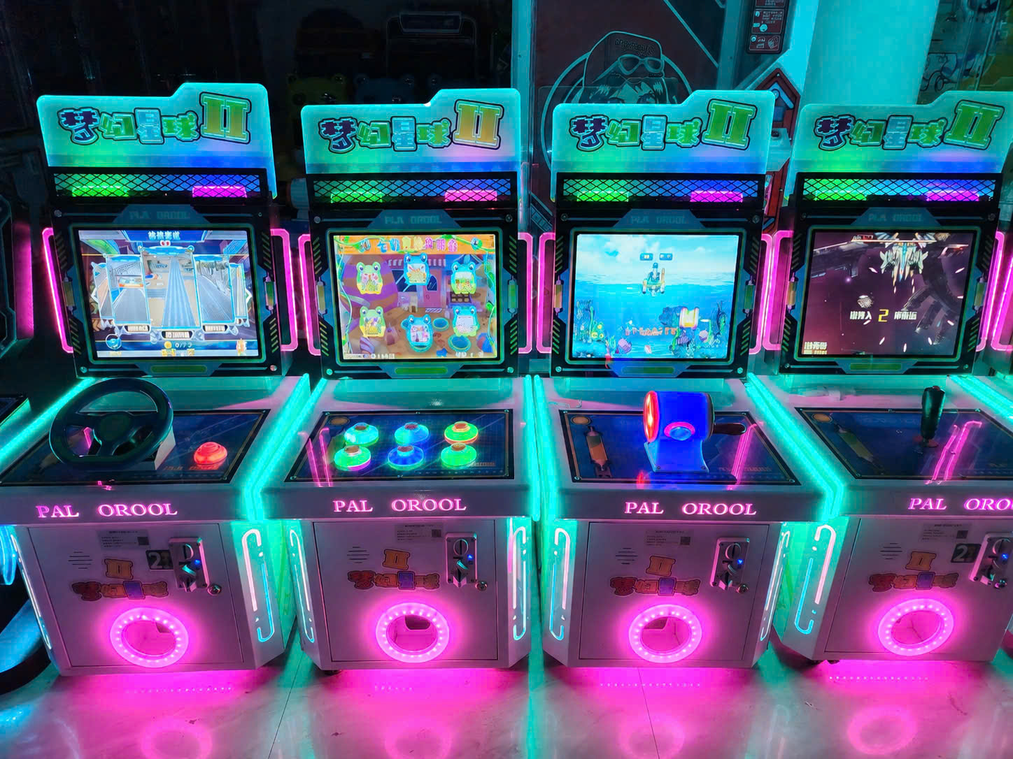Máy game Dream Planet 2 có kích thước nhỏ gọn phù hợp mọi không gian Máy game Dream Planet 2 có kích thước nhỏ gọn phù hợp mọi không gian