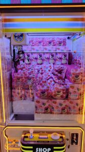 Máy gắp đồ ăn vặt