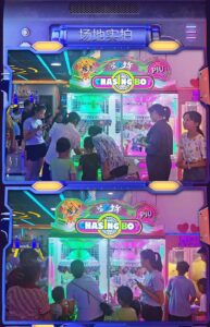 Chơi đôi, nhận quà đôi Máy kẹp 2 người chơi