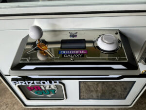 4 Thiết Kế Bảng Điều Khiển Nổi Bật Của Máy Gắp Gấu