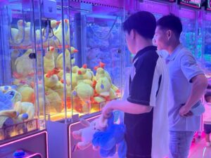 Máy gắp thú bông colorful star 4 màu hồng