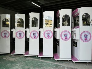 Vì Sao Máy Gắp Móc Khóa 2 Người Chơi Được Yêu Thích?