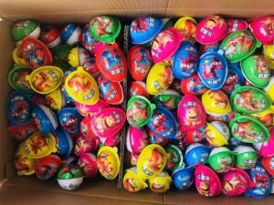 Qùa tặng bên trong máy game quay kẹo