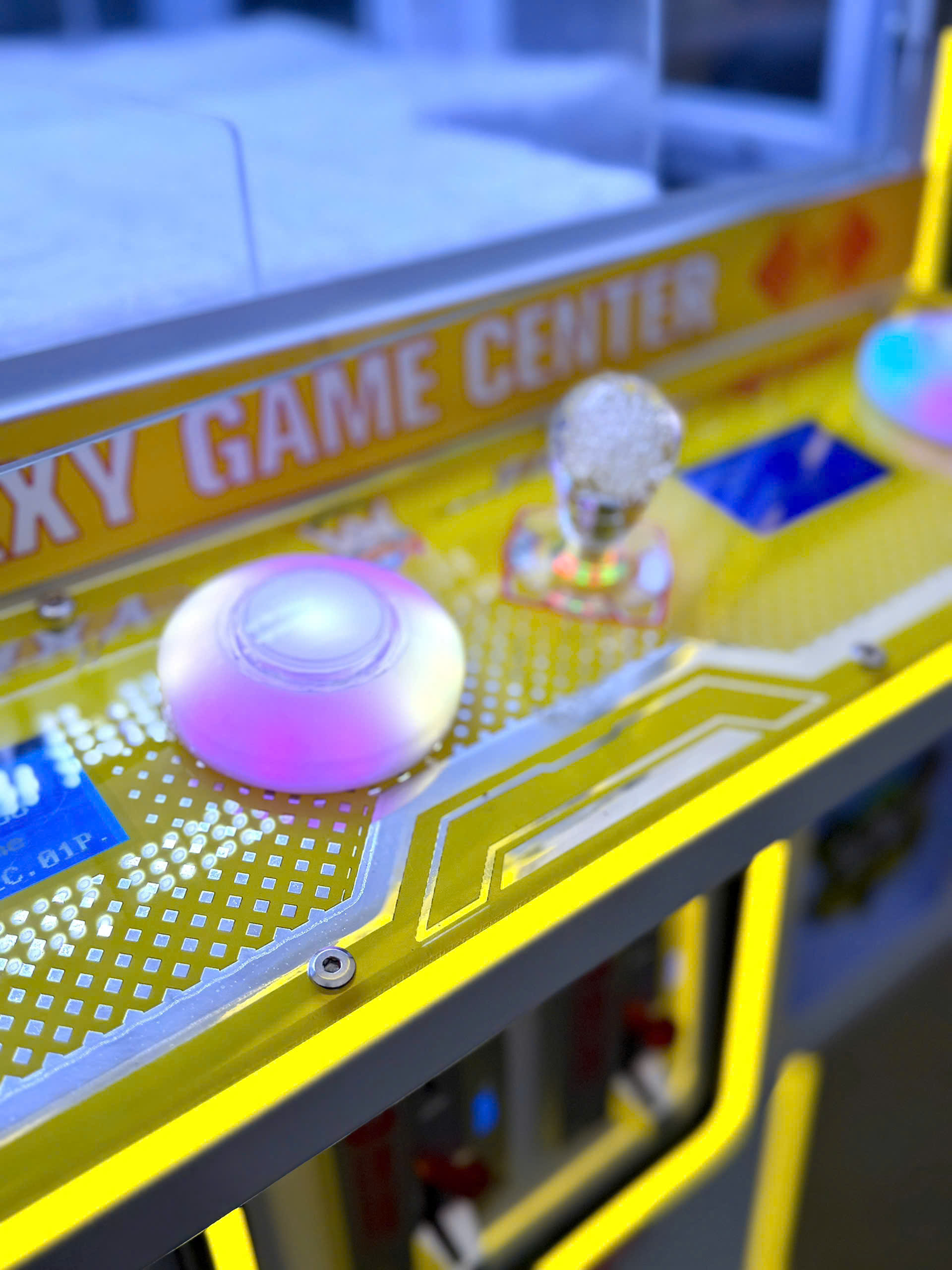 Máy gắp quà mini Mini Galaxy II với đèn LED galaxy thiết kế hiện đại hút khách trẻ em và người lớn Máy gắp quà mini Mini Galaxy II với đèn LED galaxy thiết kế hiện đại hút khách trẻ em và người lớn