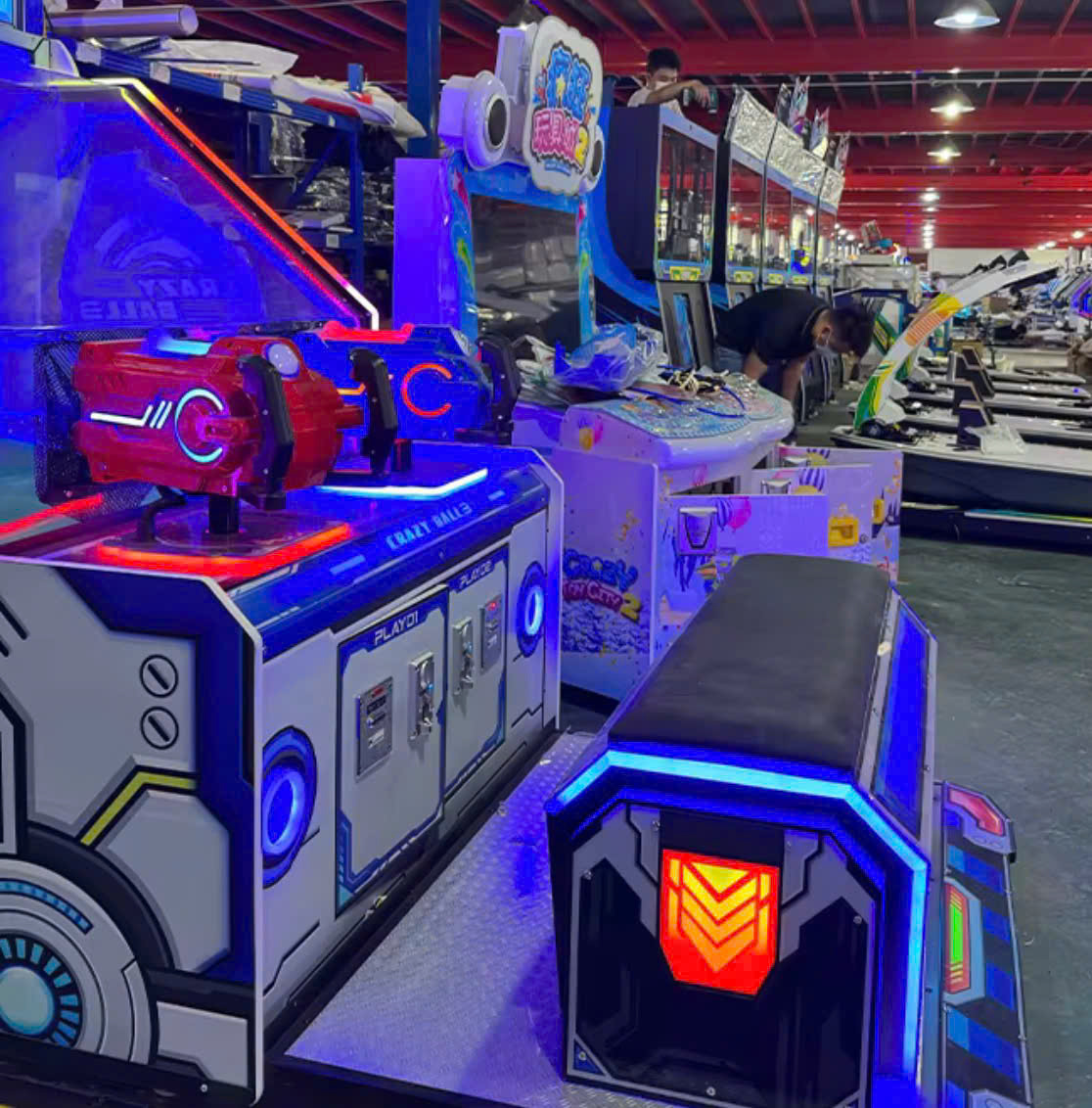 Cận cảnh ghế ngồi bọc da của máy game Crazy Ball Cận cảnh ghế ngồi bọc da của máy game Crazy Ball