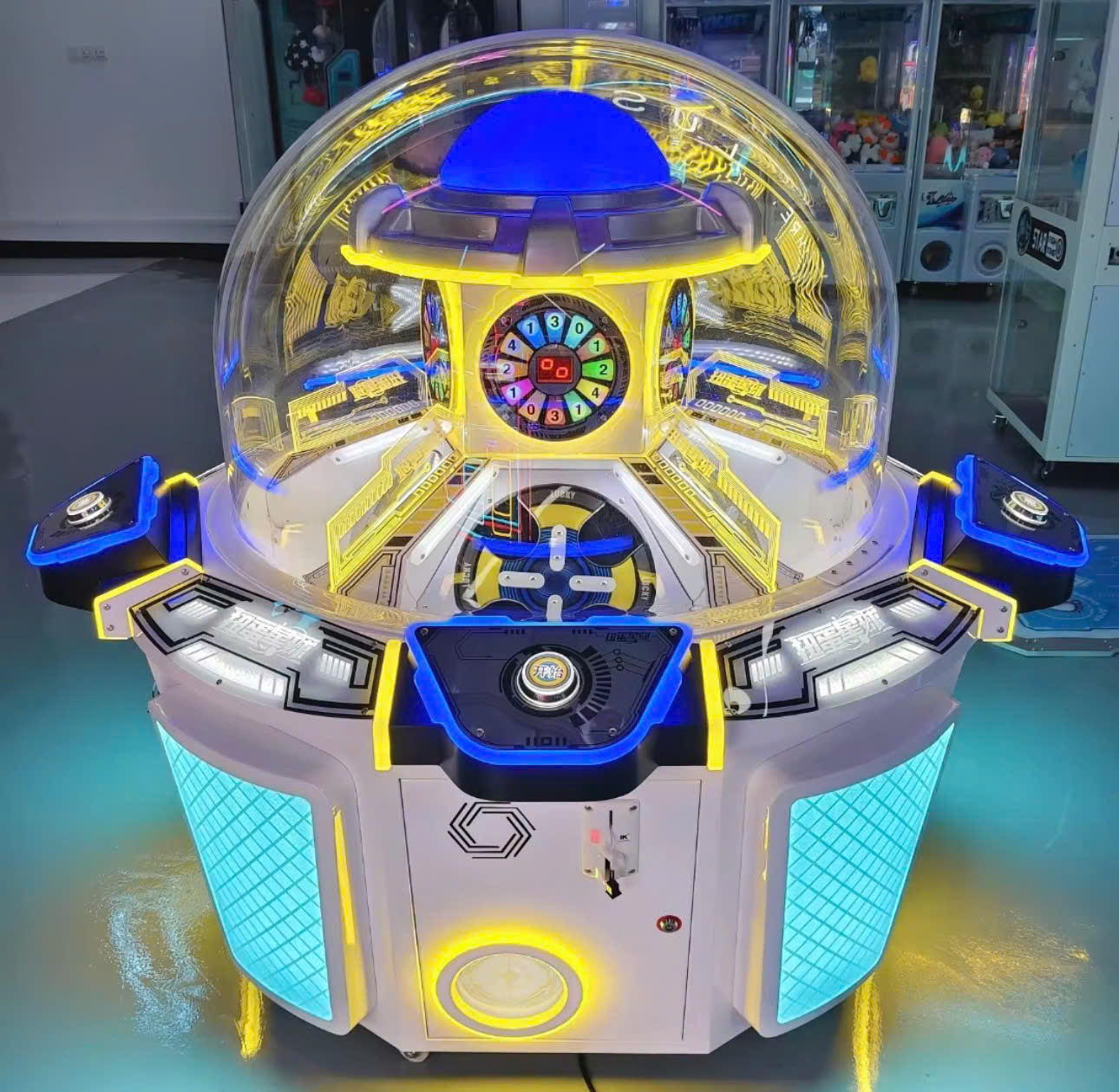 Máy game gashapon 5 cửa chuyên dụng, kiểu dáng chắc chắn, dễ sử dụng cho kinh doanh