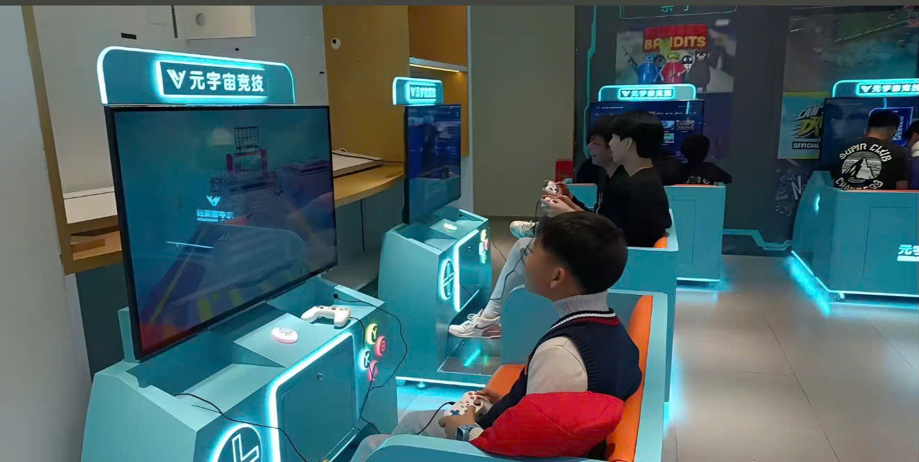 Máy game console giải pháp hút khách cho game center